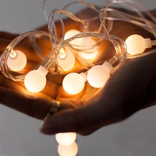 Kirsebærkugle lyskæde - 1,5 M